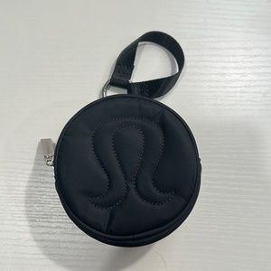 Lululemon pouch